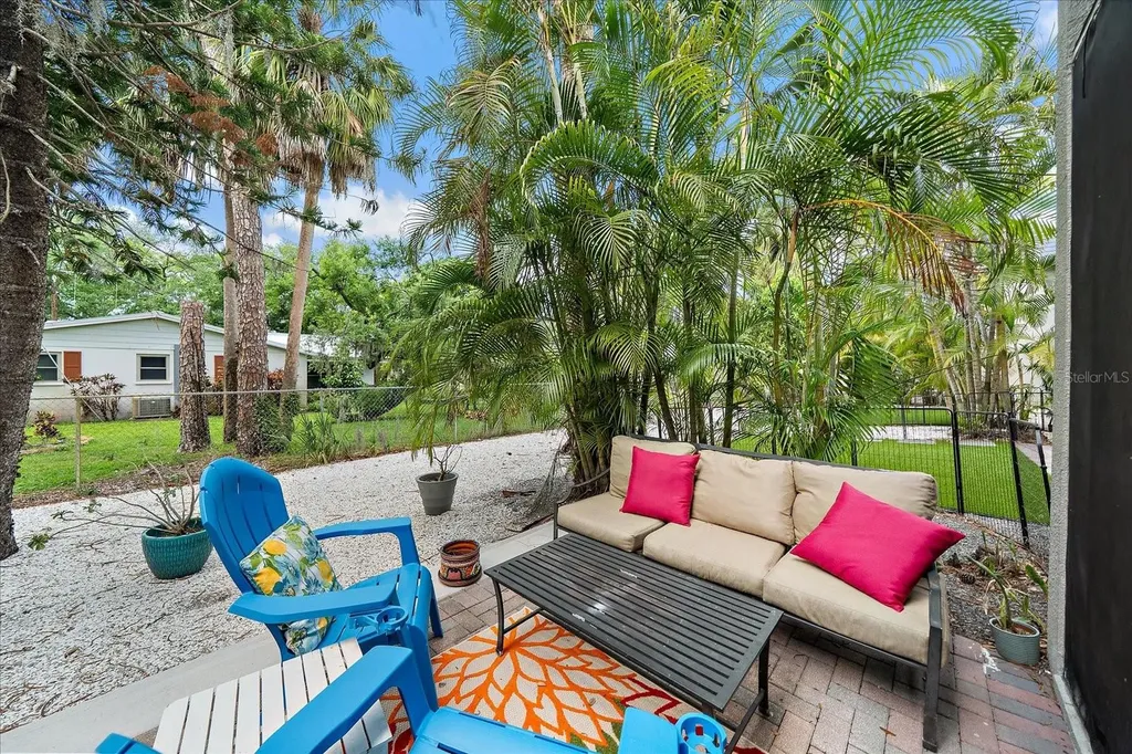 3360 S Osprey Avenue Sarasota FL 34239