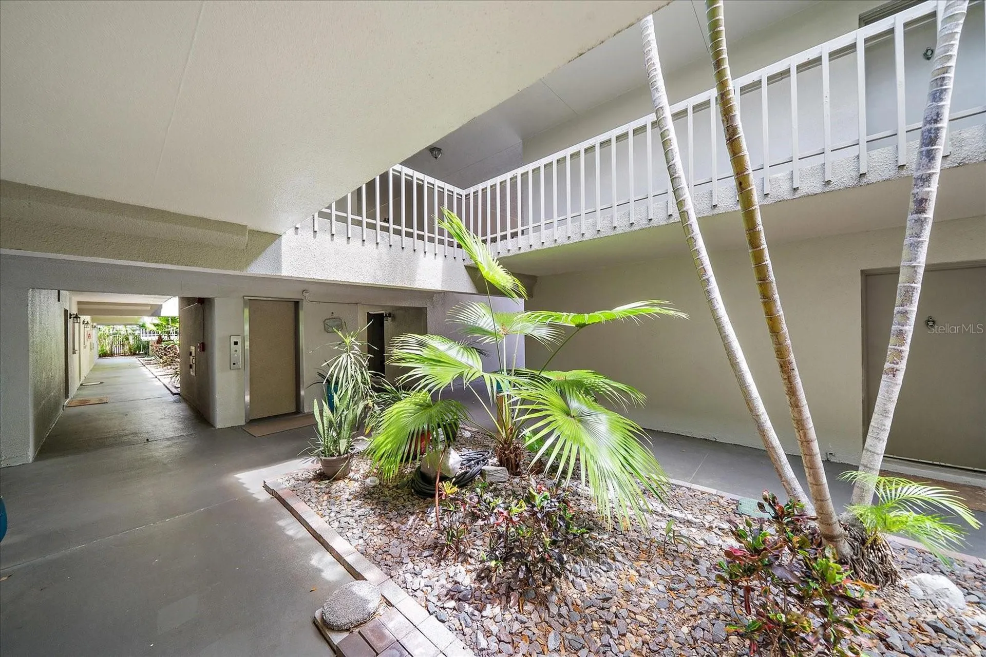 3360 S Osprey Avenue Sarasota FL 34239