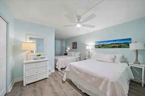 3360 S Osprey Avenue Sarasota FL 34239