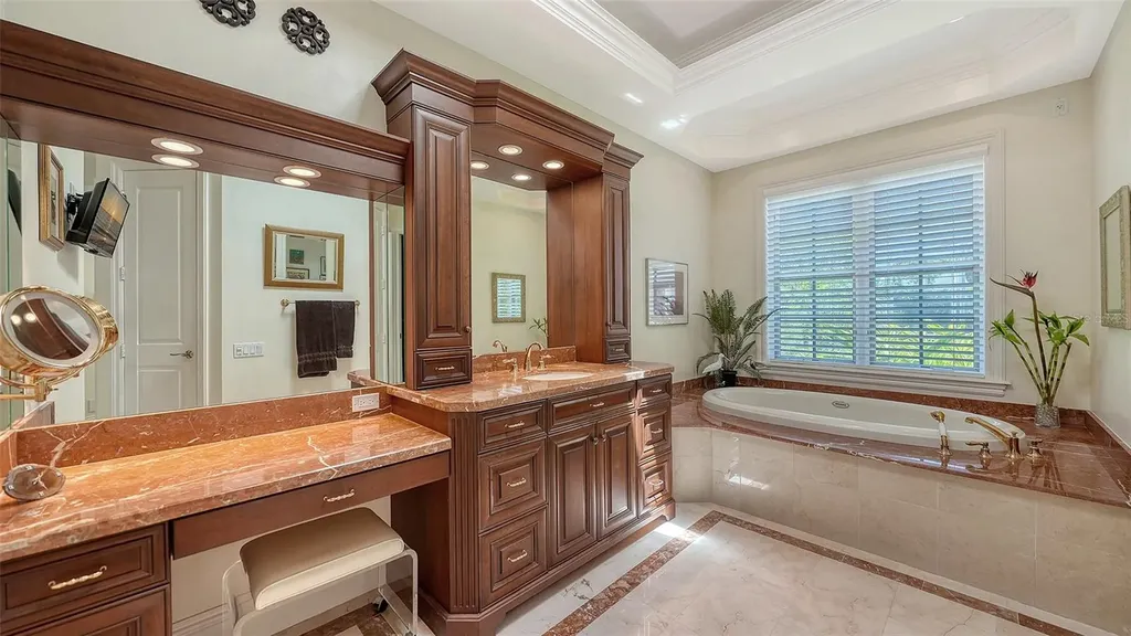 449 Webbs Cove Osprey FL 34229