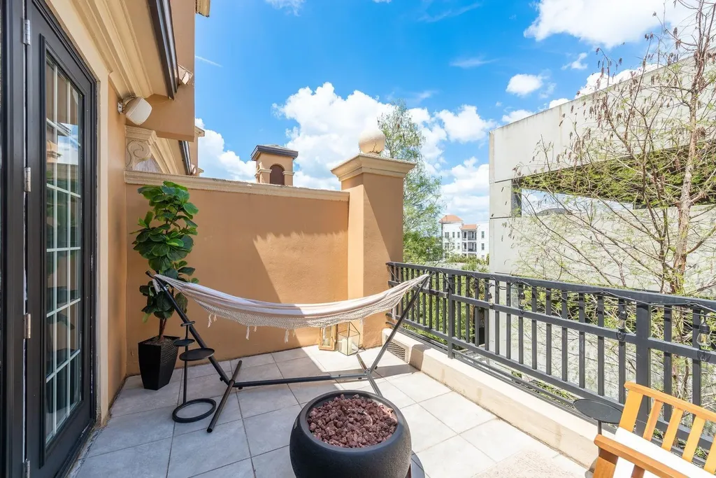 2221 Soho Bay Court Tampa FL 33606