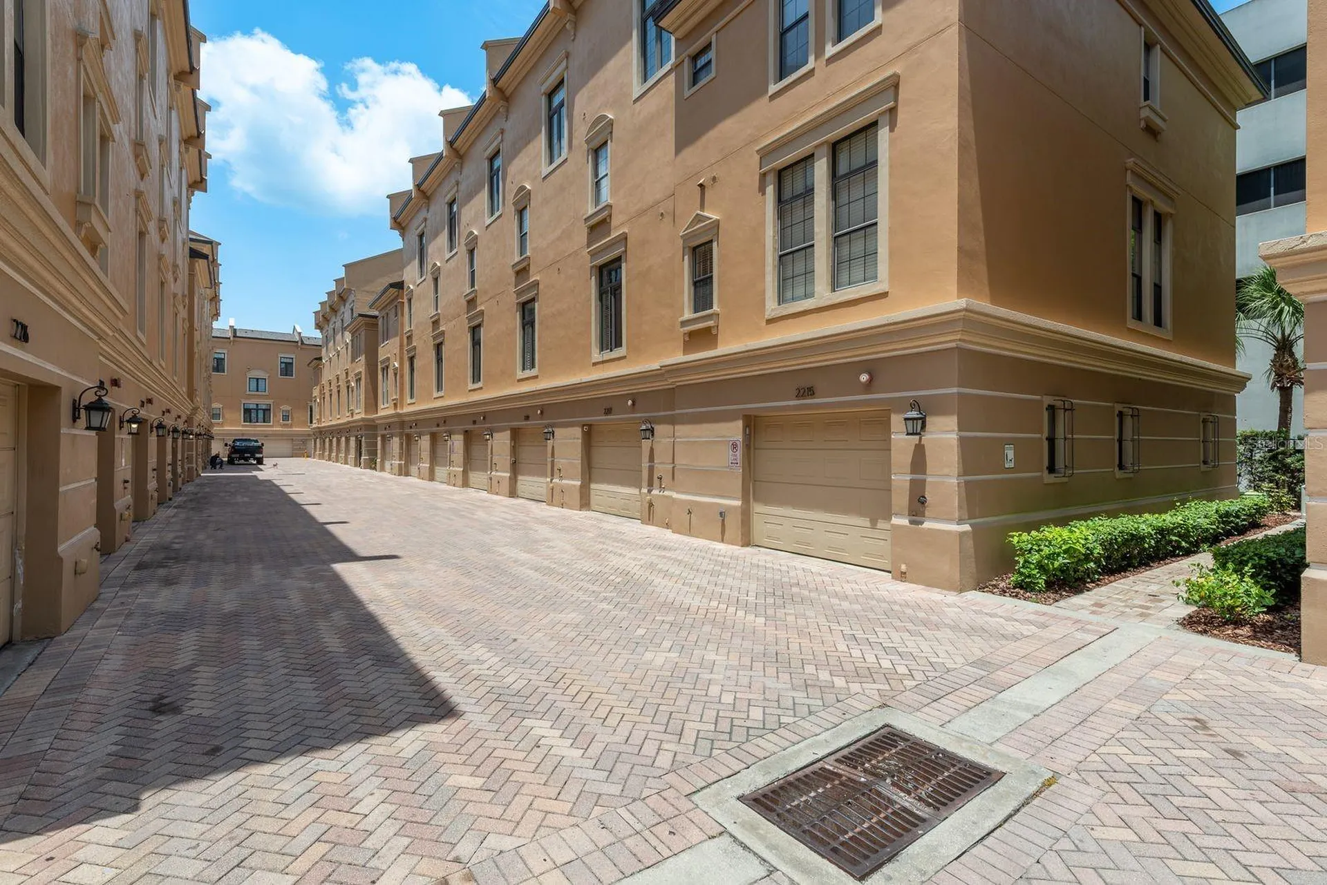 2221 Soho Bay Court Tampa FL 33606