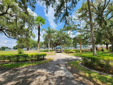 36743 Tara Avenue Zephyrhills FL 33542