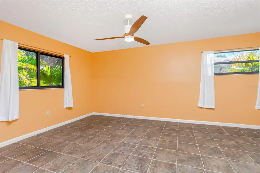 9406 Prospect Avenue Englewood FL 34224