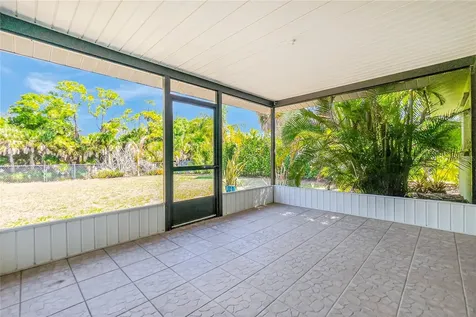 9406 Prospect Avenue Englewood FL 34224