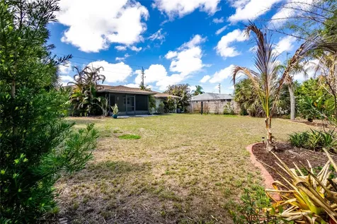 9406 Prospect Avenue Englewood FL 34224