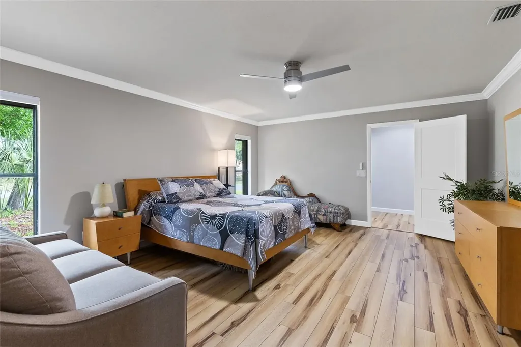 100 Milinda Lane Oviedo FL 32765