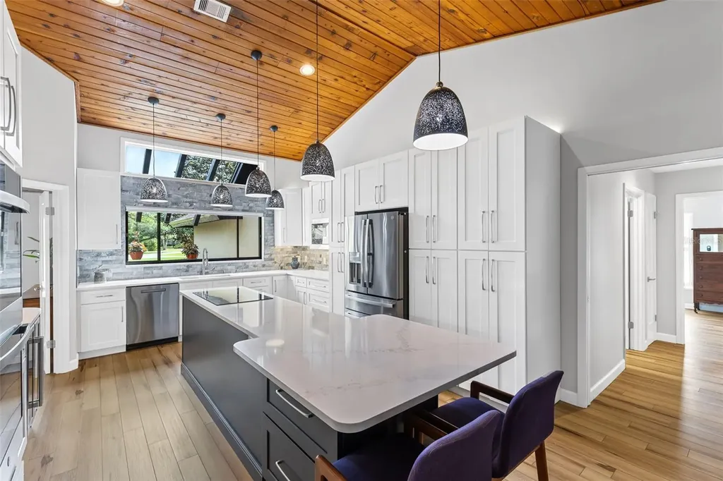 100 Milinda Lane Oviedo FL 32765