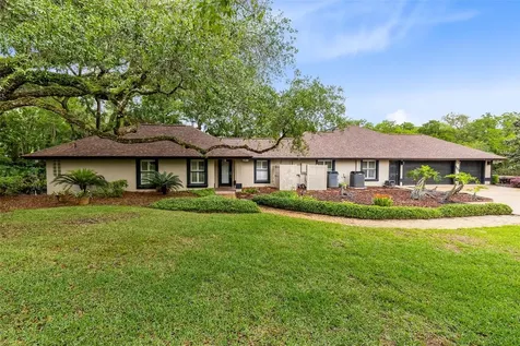 100 Milinda Lane Oviedo FL 32765