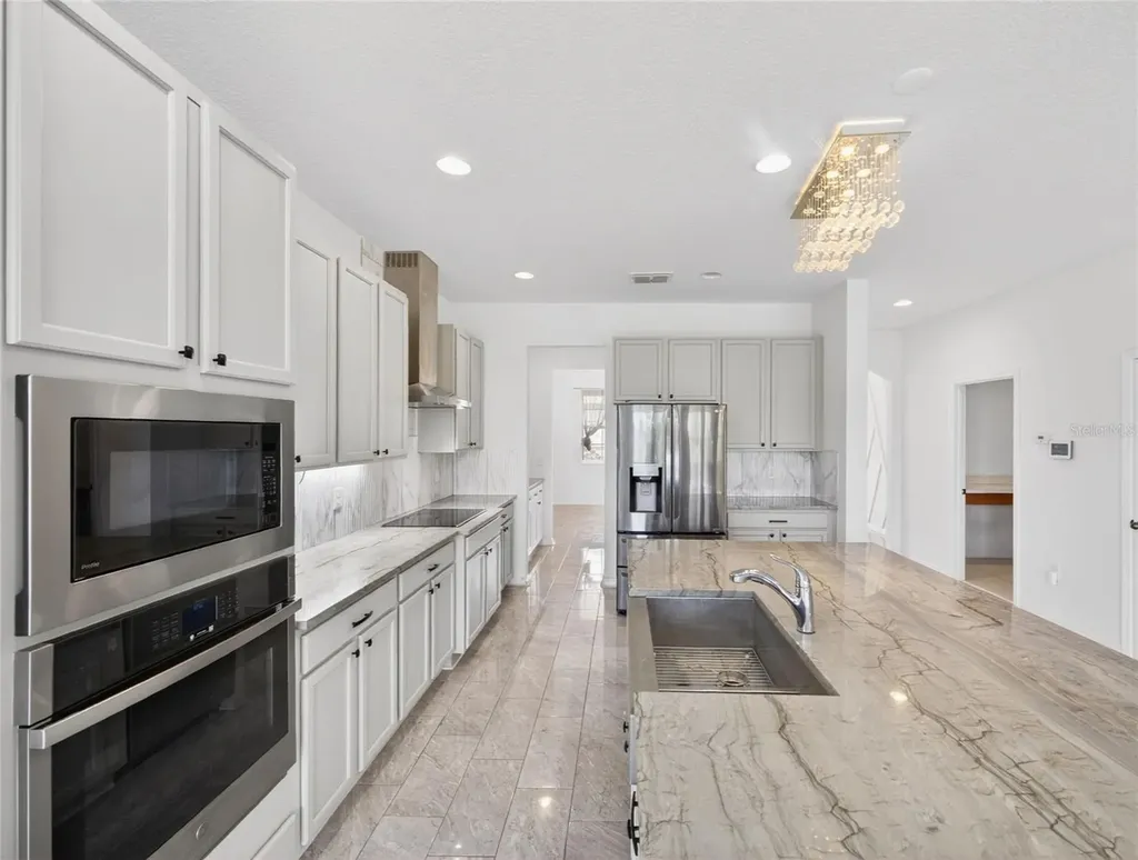 2556 Leyland Cypress Lane Sanford FL 32773
