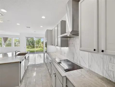 2556 Leyland Cypress Lane Sanford FL 32773