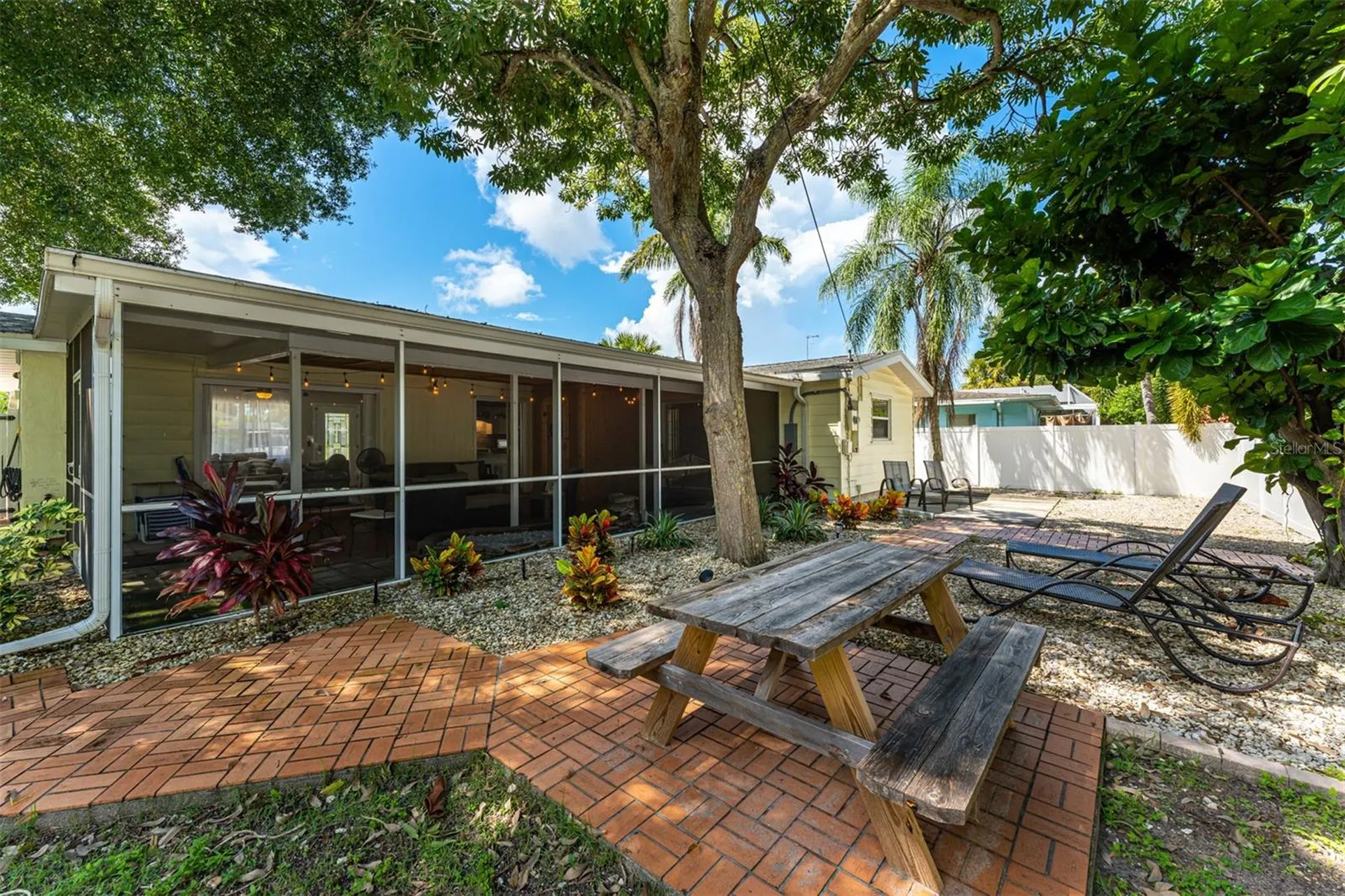2363 Milford Circle Sarasota FL 34239