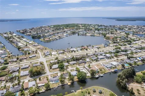 815 Conreid Drive NE Port Charlotte FL 33952