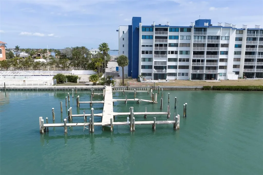 450 Treasure Island Causeway Treasure Island FL 33706