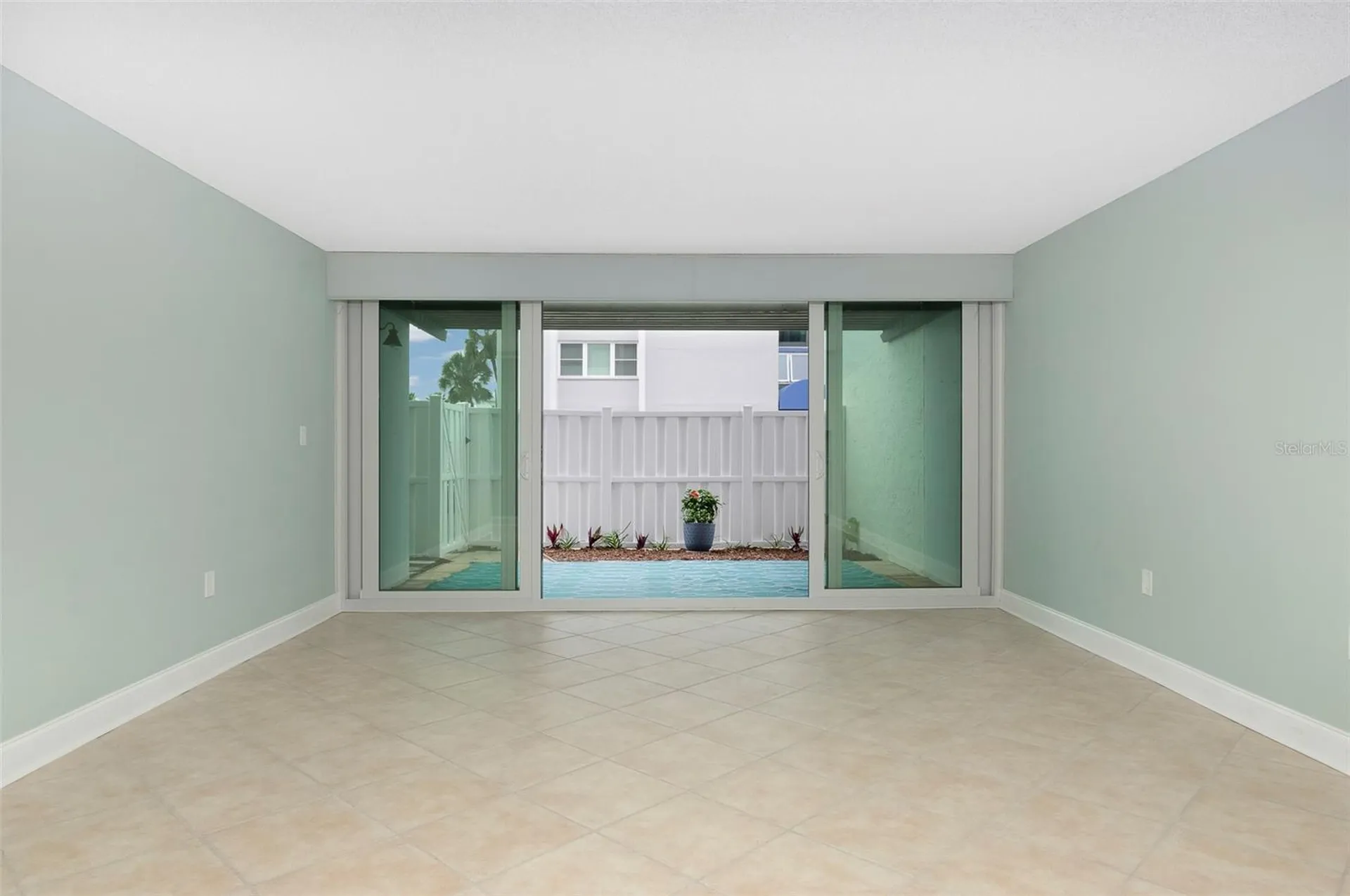 450 Treasure Island Causeway Treasure Island FL 33706