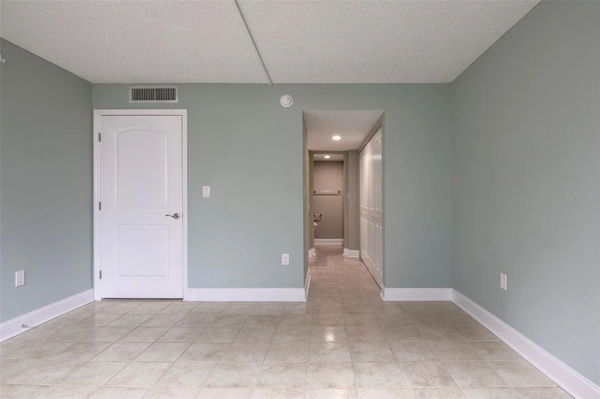 450 Treasure Island Causeway Treasure Island FL 33706