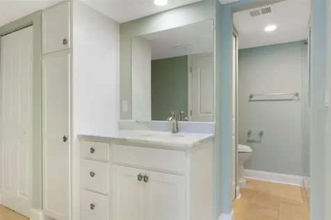 450 Treasure Island Causeway Treasure Island FL 33706