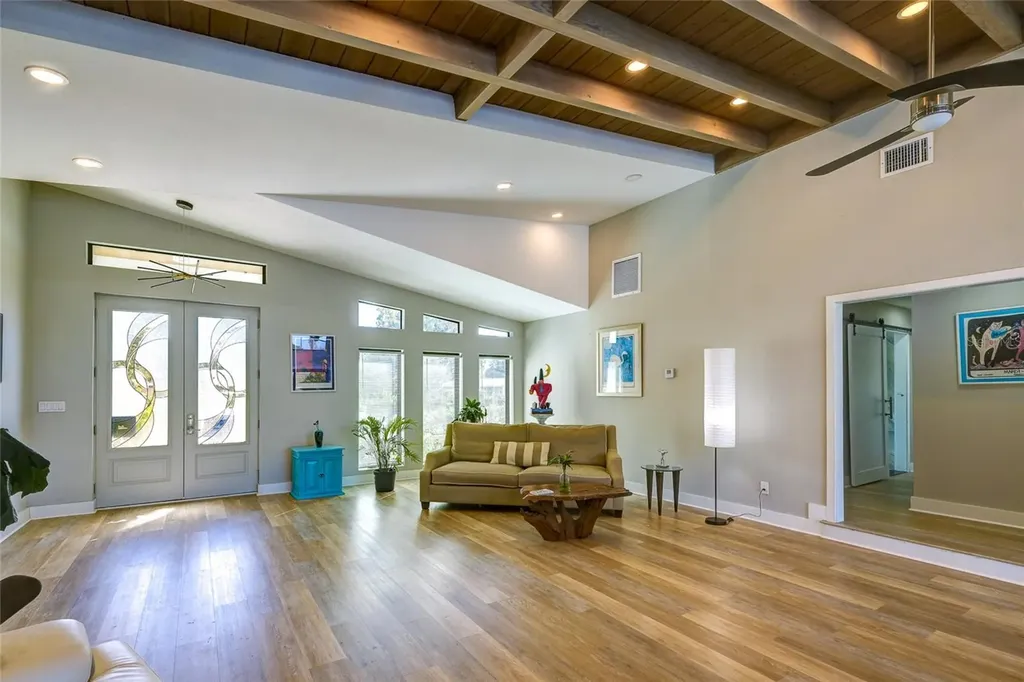 3636 Mineola Drive Sarasota FL 34239