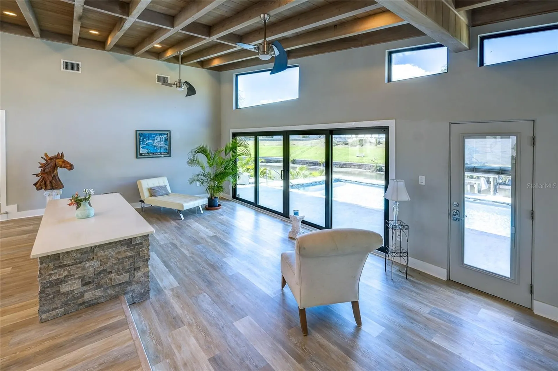 3636 Mineola Drive Sarasota FL 34239