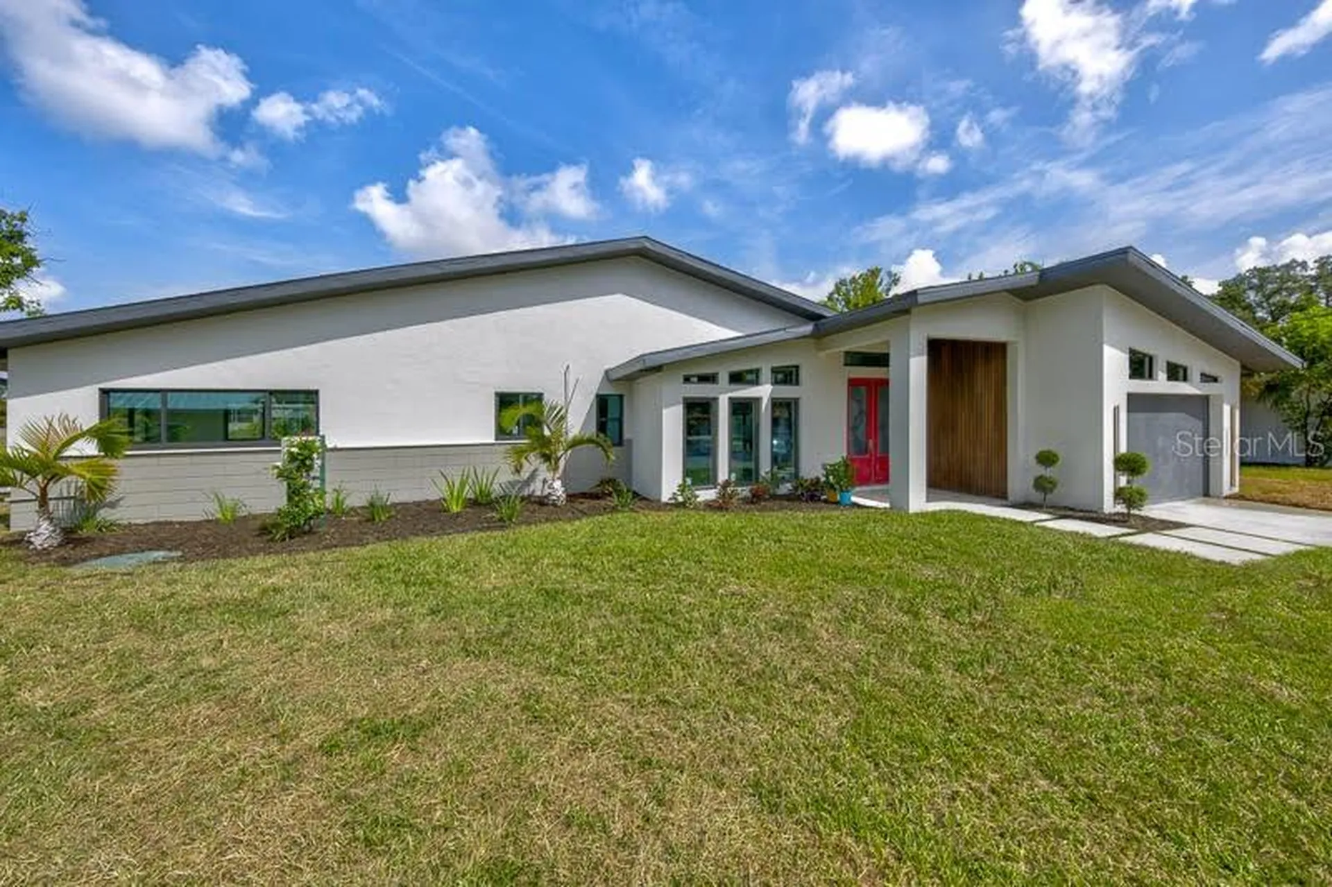 3636 Mineola Drive Sarasota FL 34239