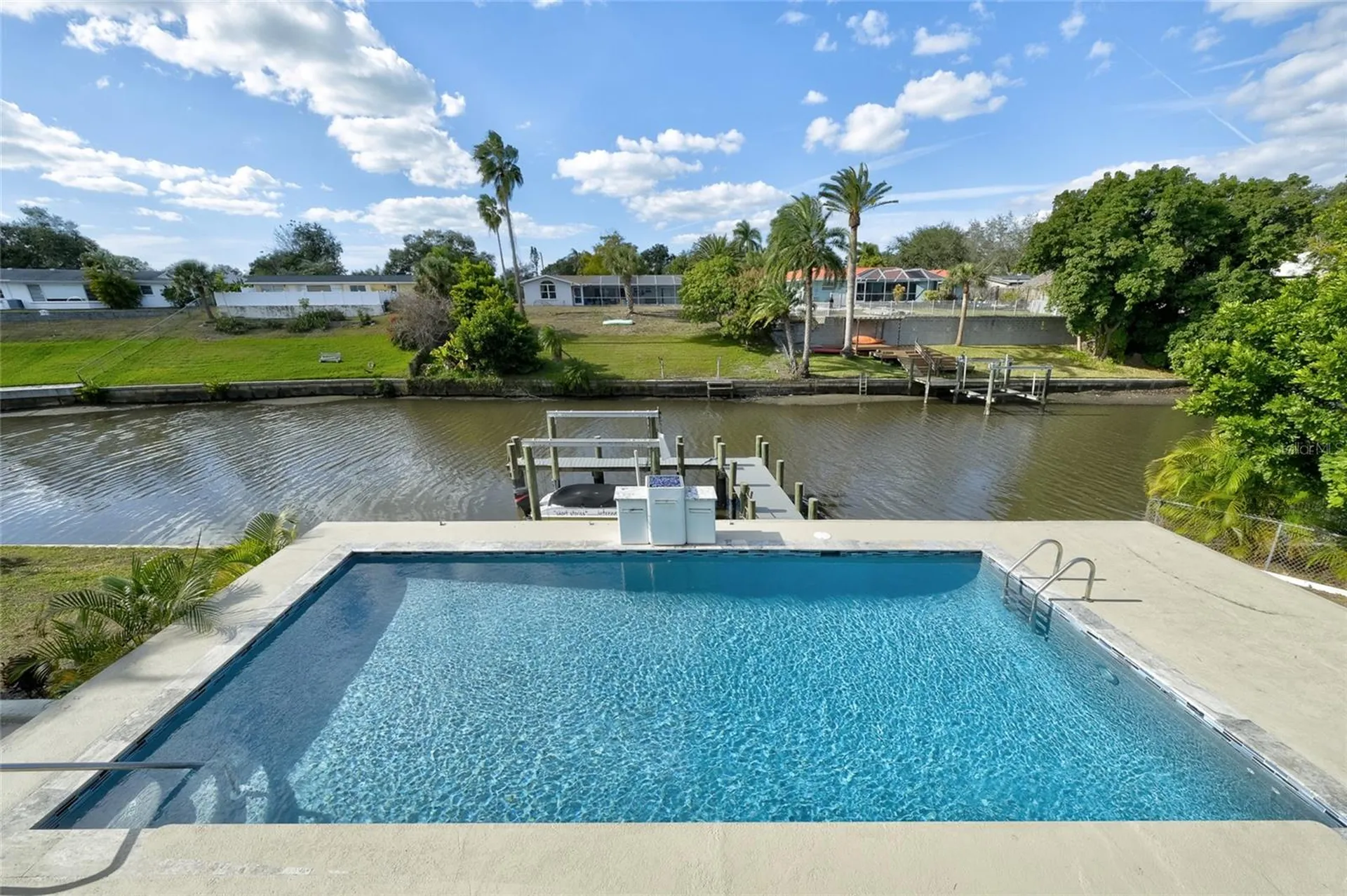 3636 Mineola Drive Sarasota FL 34239
