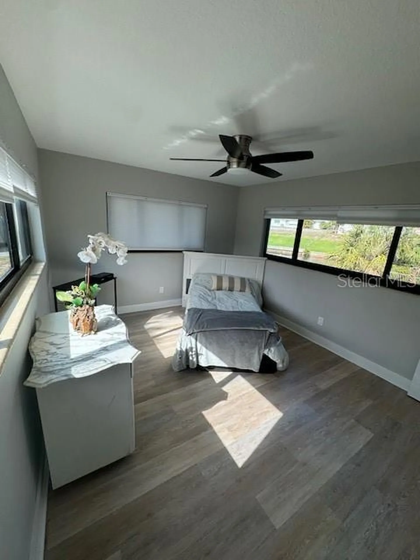 3636 Mineola Drive Sarasota FL 34239
