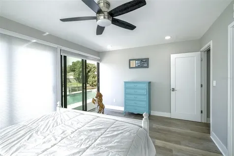 3636 Mineola Drive Sarasota FL 34239