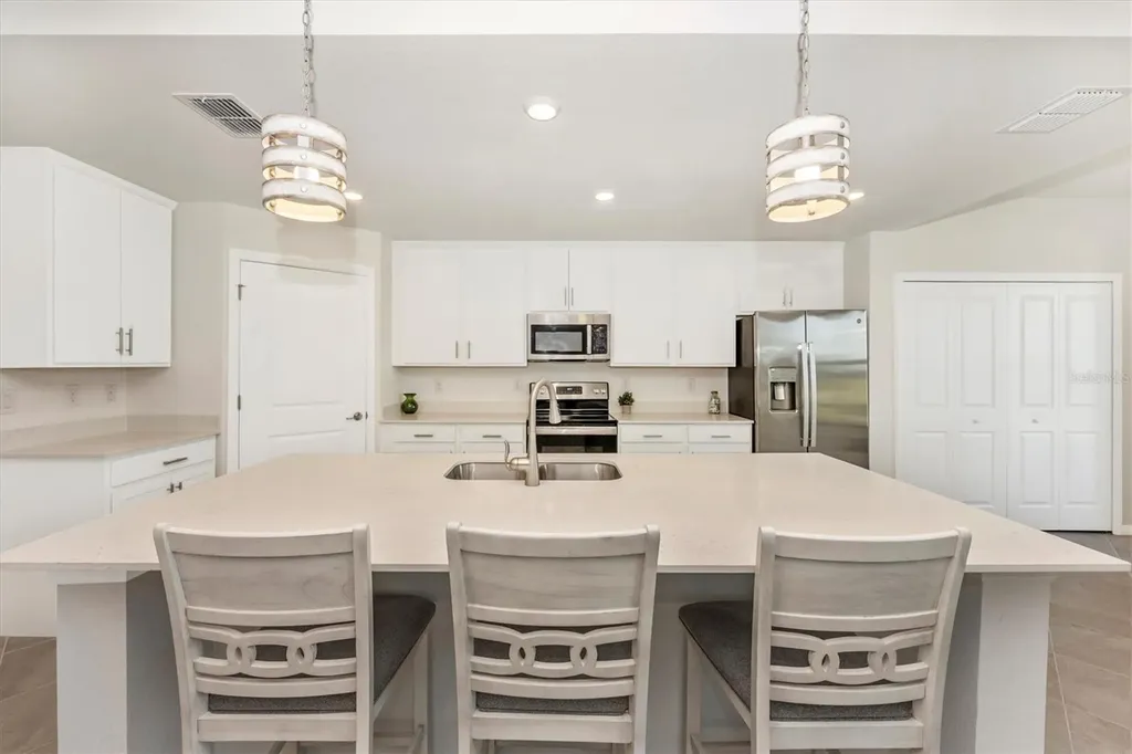 12550 Galapagos Street Venice FL 34293