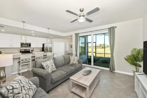 12550 Galapagos Street Venice FL 34293