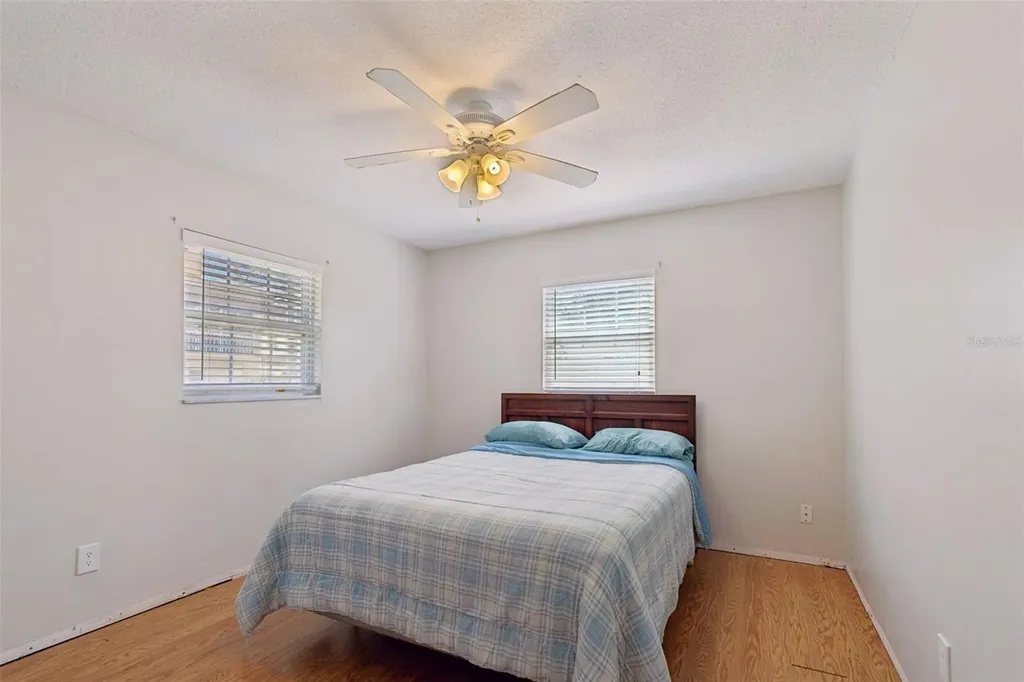 3873 50th Avenue S St Petersburg FL 33711