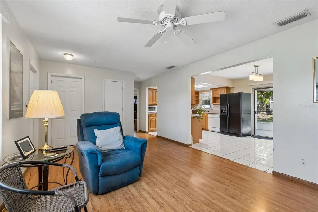 3873 50th Avenue S St Petersburg FL 33711