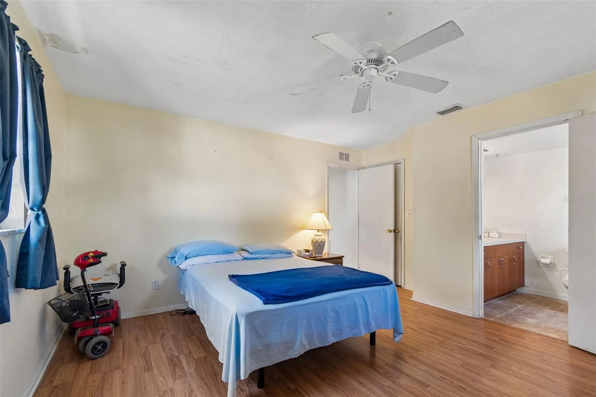 3873 50th Avenue S St Petersburg FL 33711