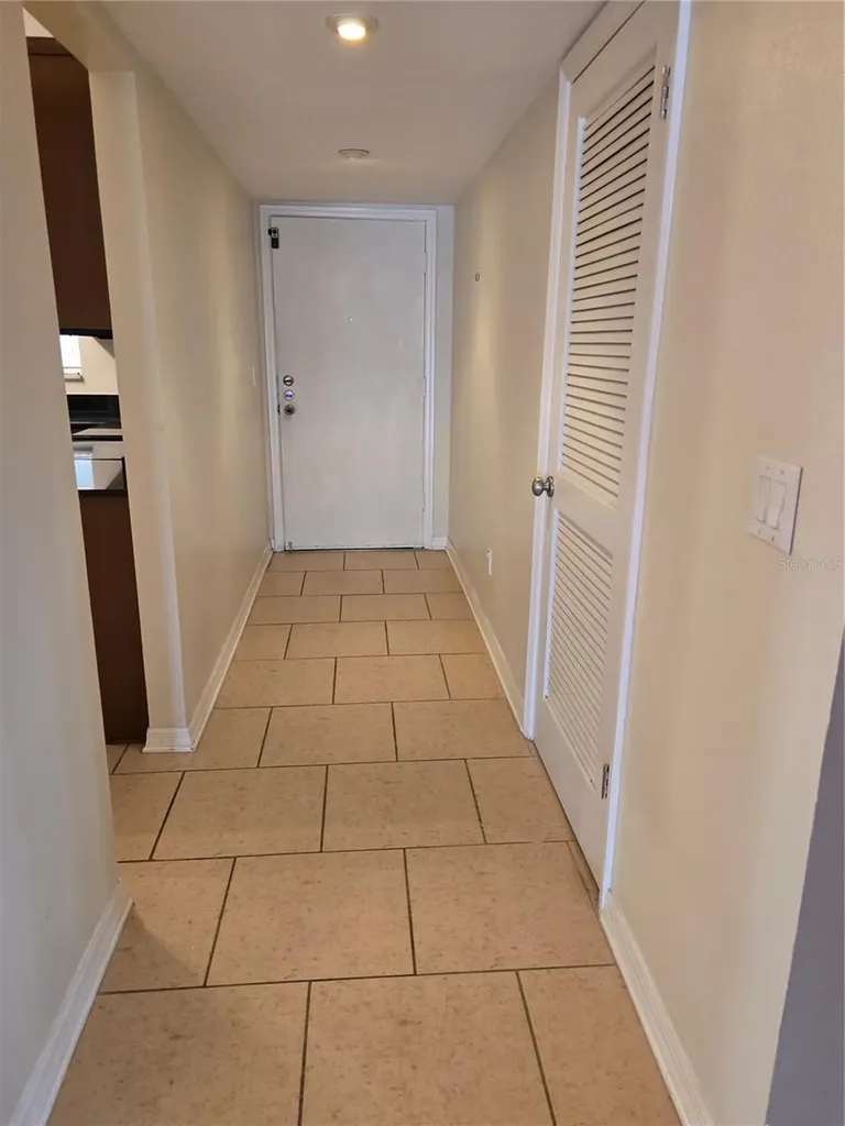 10350 Carrollwood Lane Tampa FL 33618