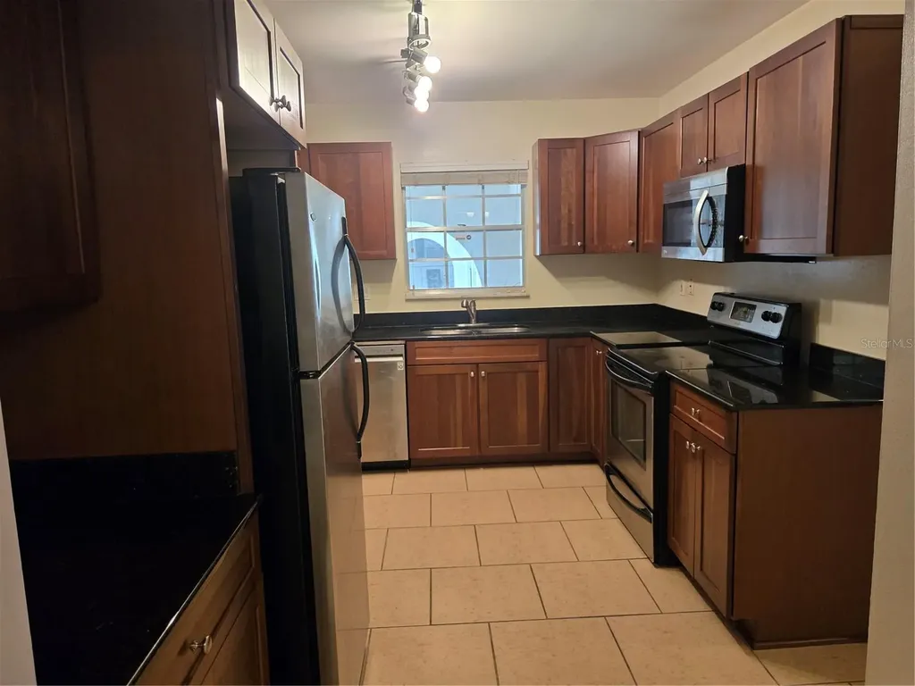 10350 Carrollwood Lane Tampa FL 33618