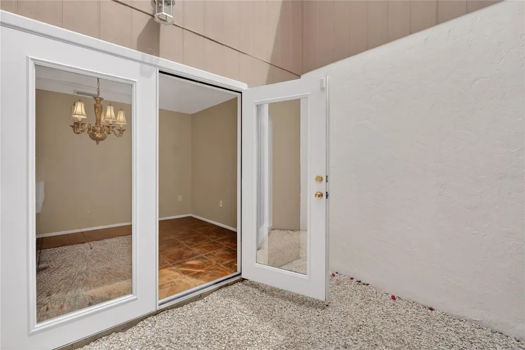 3501 N Village Court Sarasota FL 34231