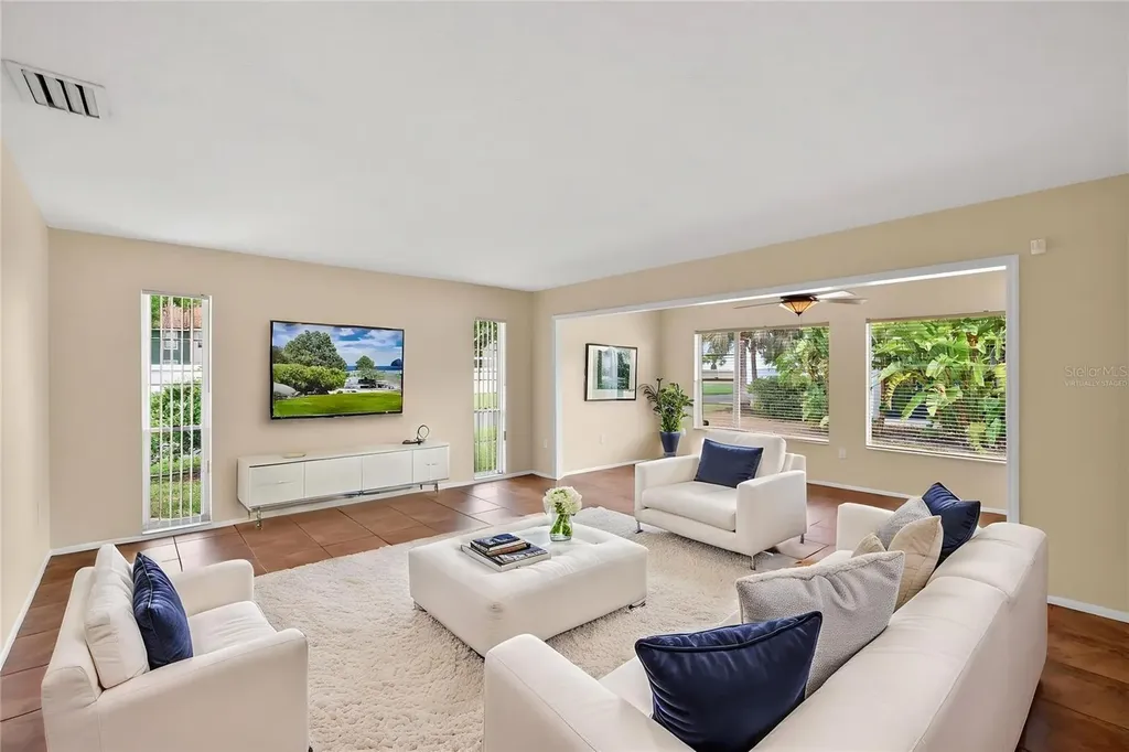 3501 N Village Court Sarasota FL 34231