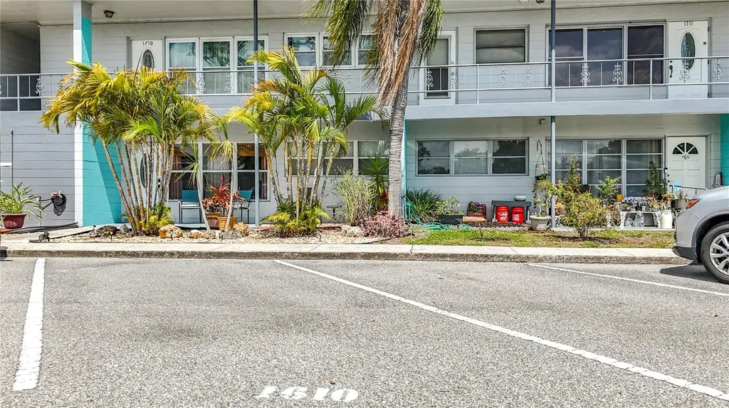 5861 42nd Terrace N Kenneth City FL 33709