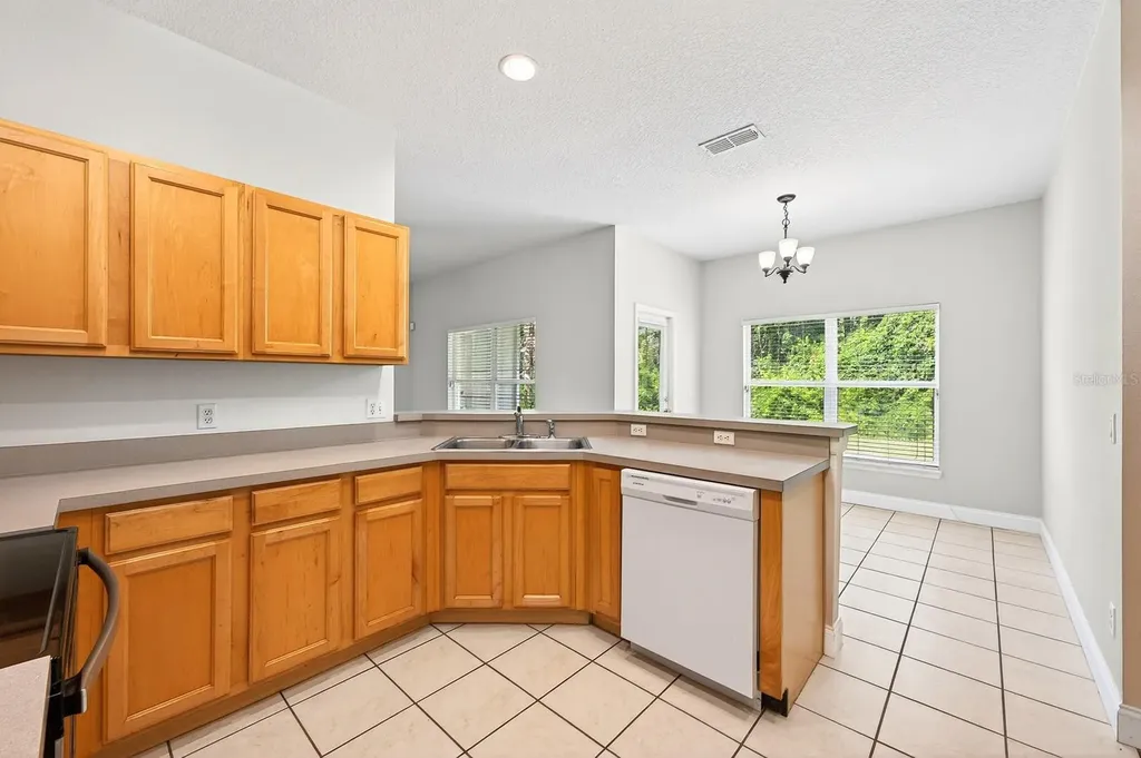 501 Carey Way Orlando FL 32825