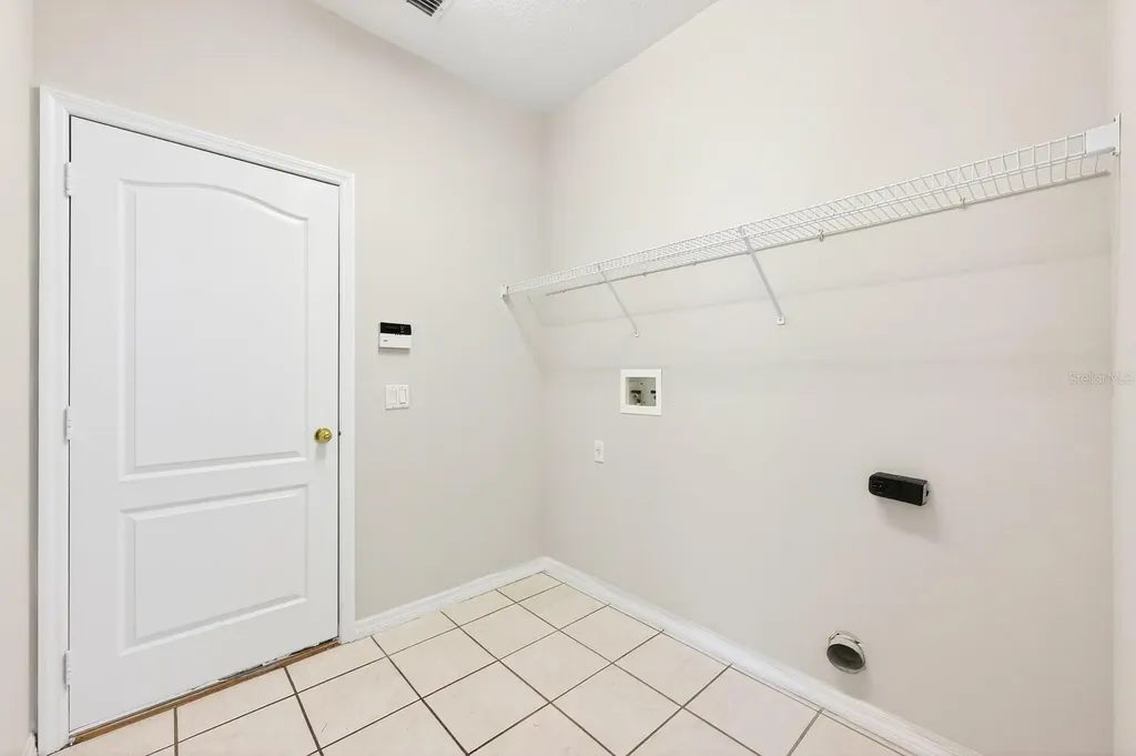 501 Carey Way Orlando FL 32825