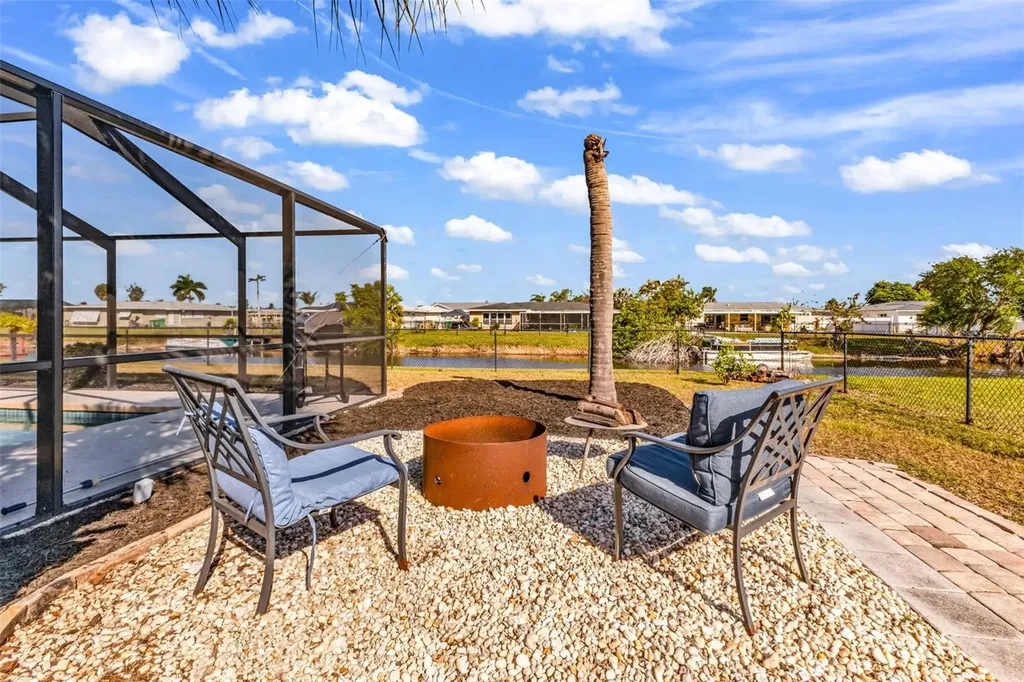 18 Annapolis Lane Rotonda West FL 33947
