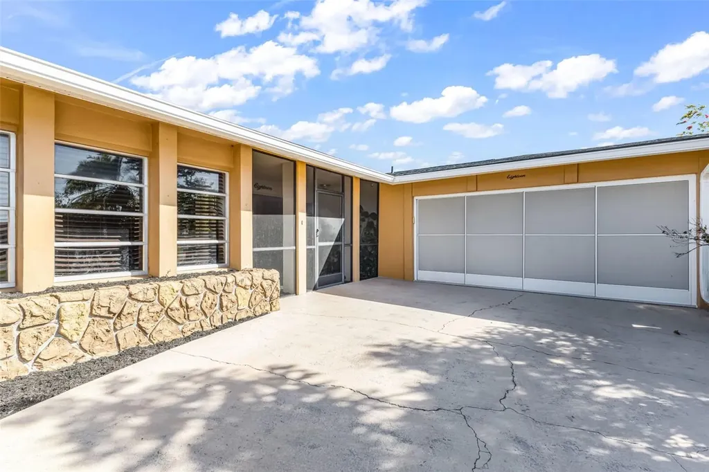 18 Annapolis Lane Rotonda West FL 33947