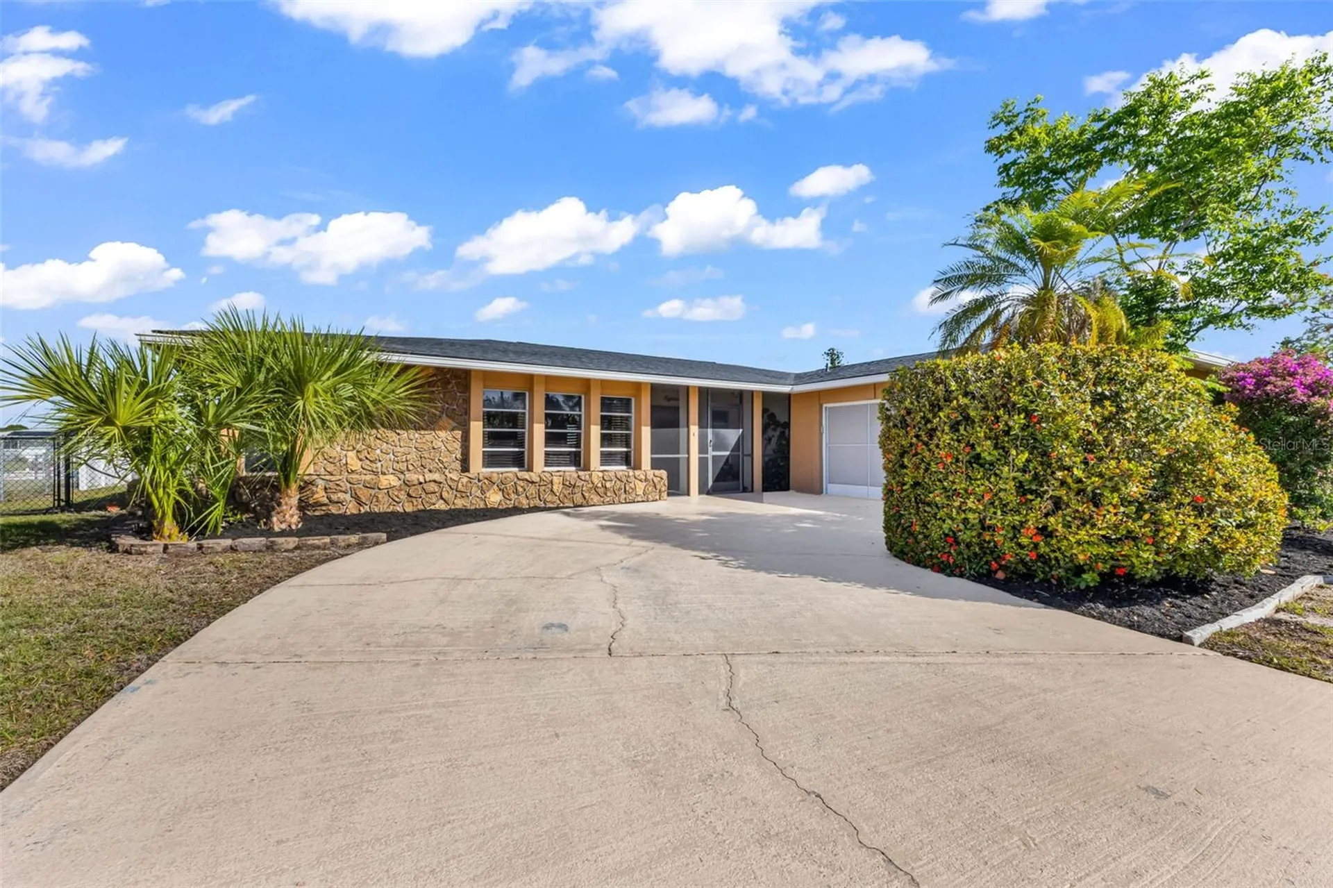 18 Annapolis Lane Rotonda West FL 33947