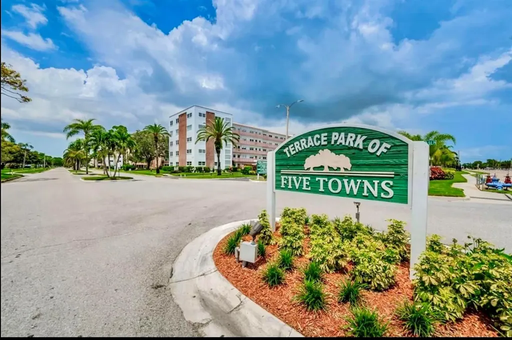 5970 80th Street N St Petersburg FL 33709