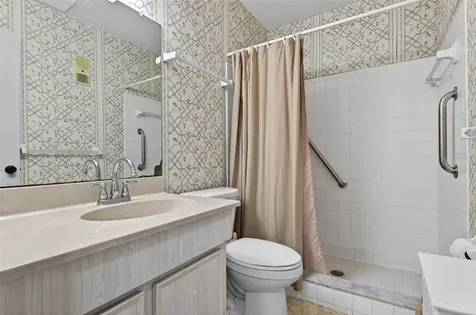 5970 80th Street N St Petersburg FL 33709