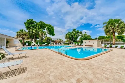 5970 80th Street N St Petersburg FL 33709