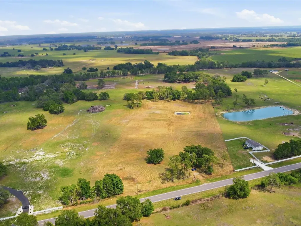 County Road 469 Center Hill FL 33514