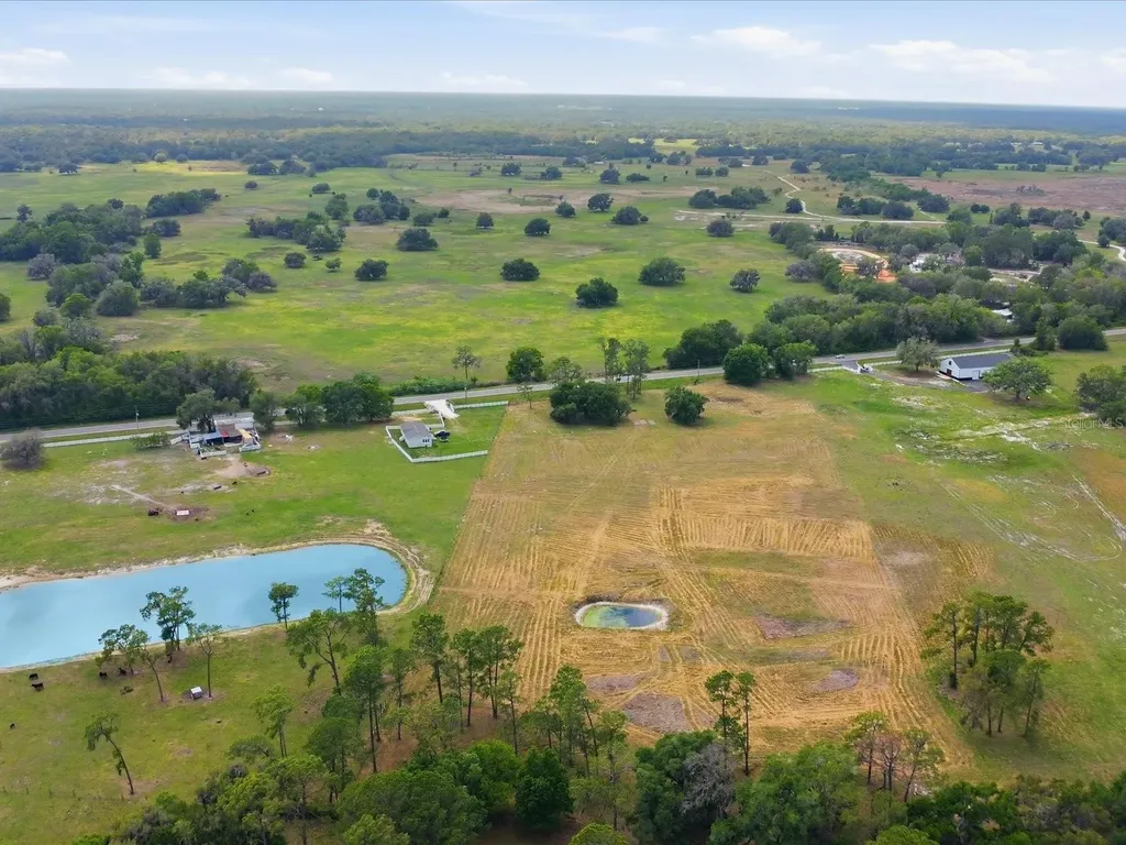 County Road 469 Center Hill FL 33514