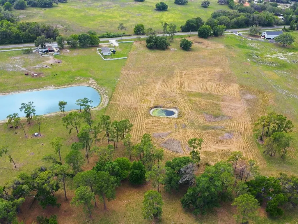 County Road 469 Center Hill FL 33514