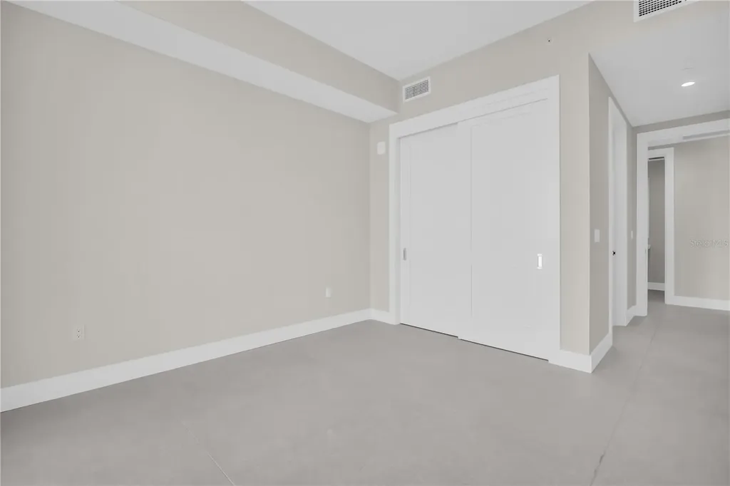 275 1st Avenue S St Petersburg FL 33701