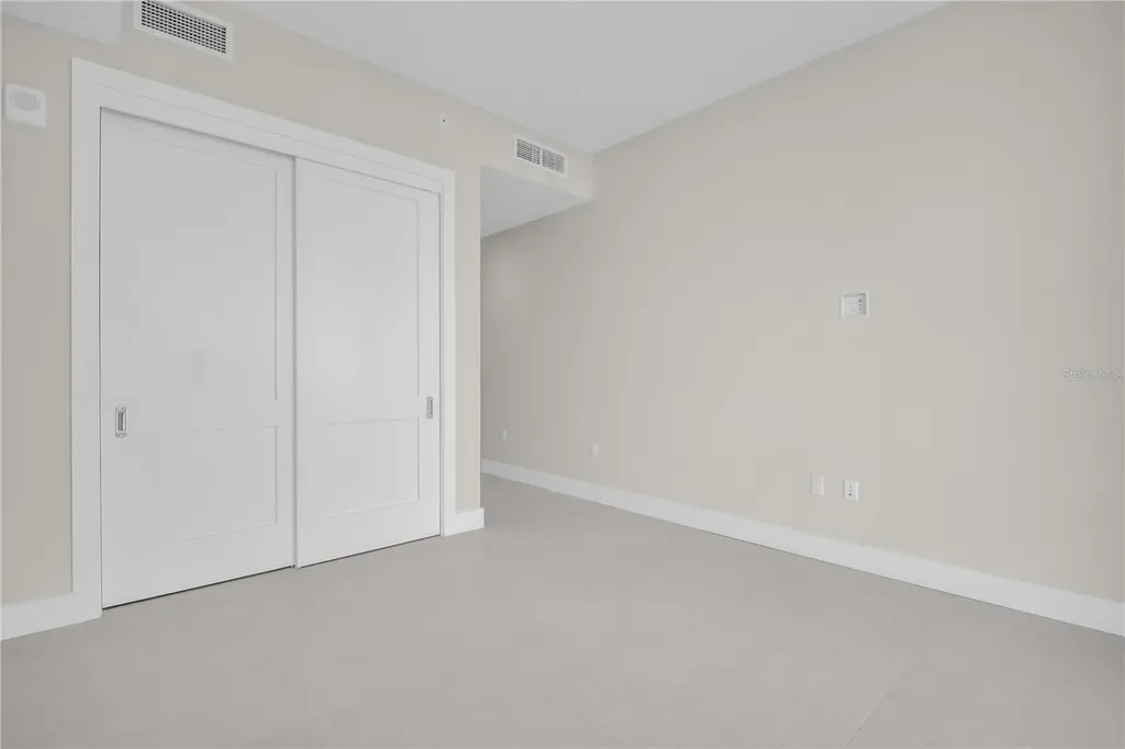 275 1st Avenue S St Petersburg FL 33701